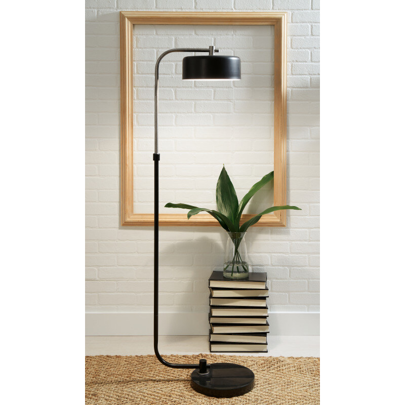 Eliridge Floor Lamp