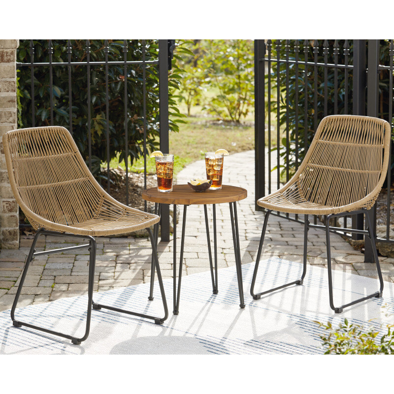 wicker patio furniture