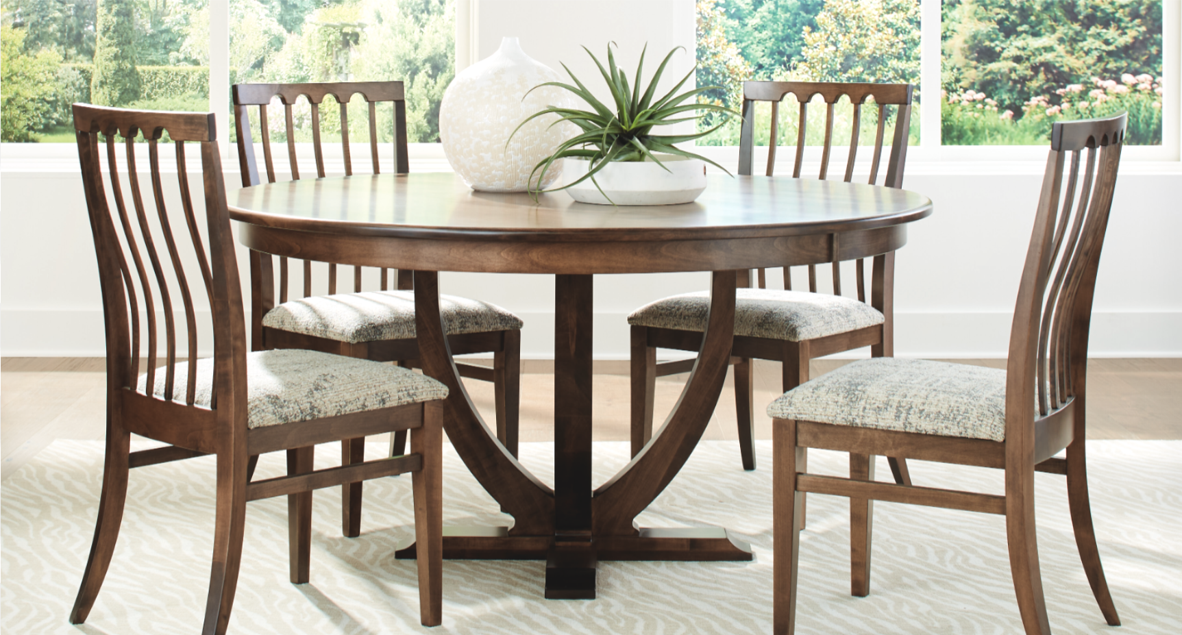 Custom Solid Wood Dining Tables in Kansas City: What to Know Before You Buy